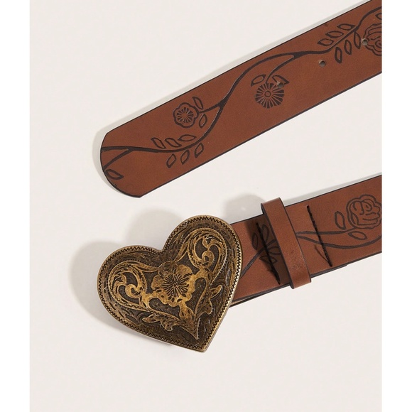 Western Vegan Leather Floral Etched Heart Buckle Belt - Picture 4 of 5